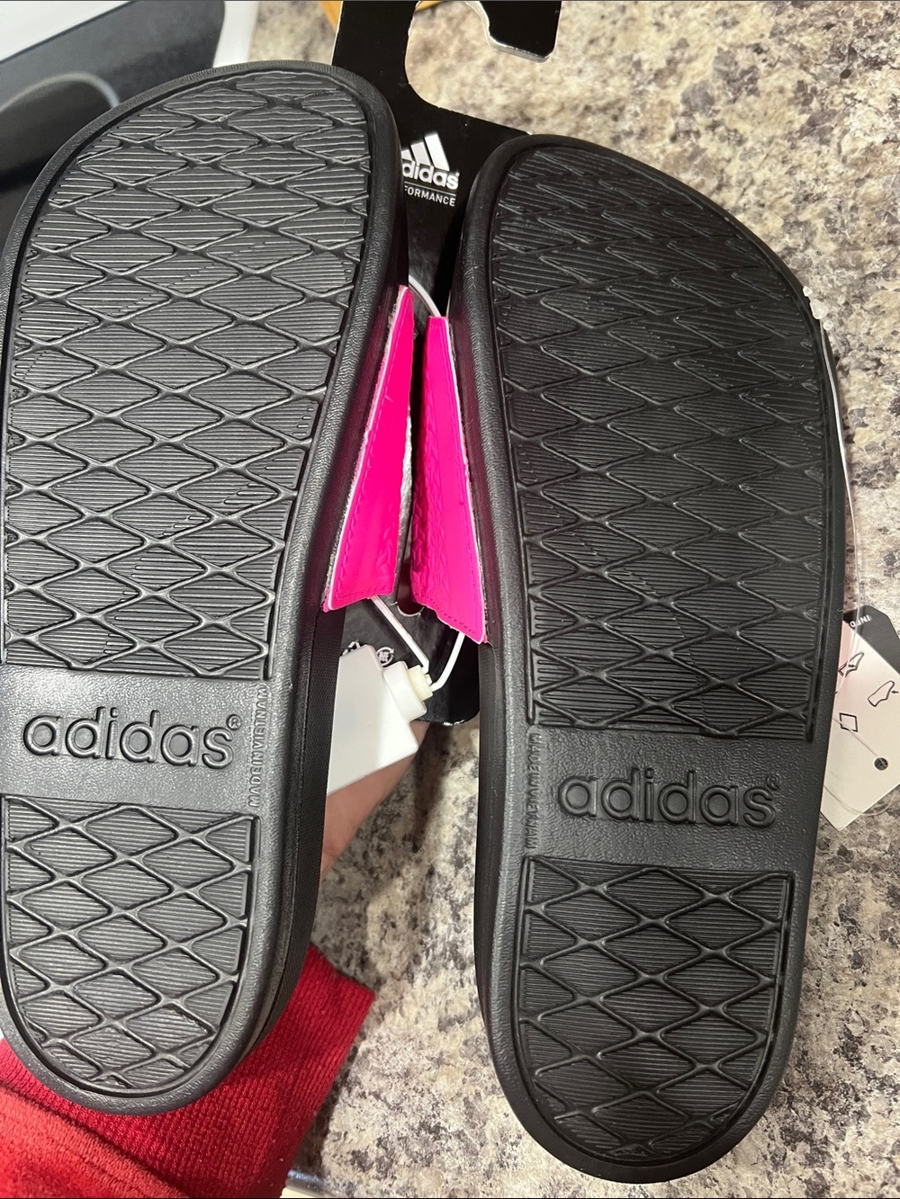 Kids ADIDAS pink black slides NWT 6 - Picture 4 of 5